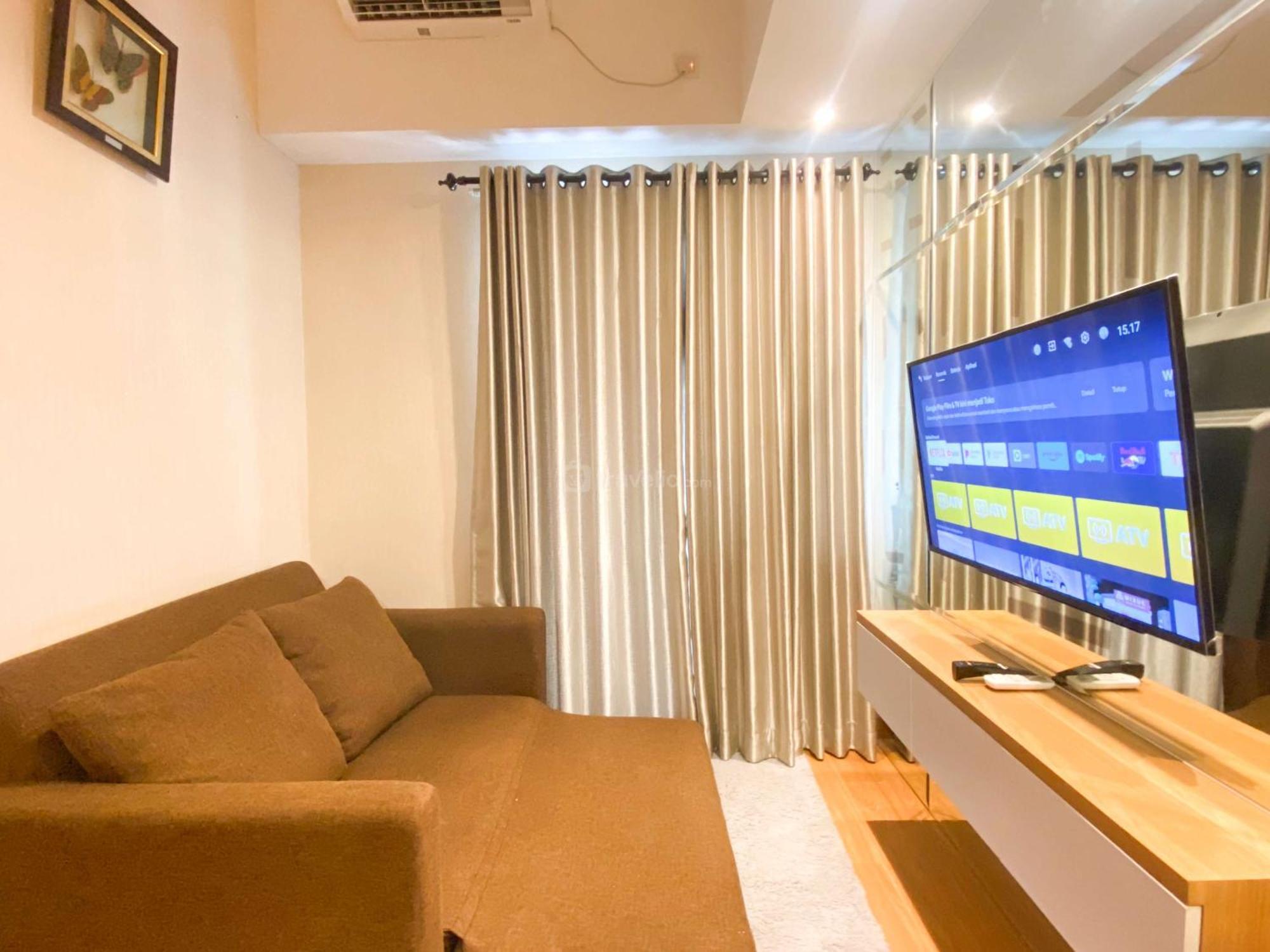 Apartemen Comfy And Modern Look 1br Gateway Park Lrt By Travelio